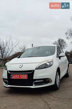 Renault Scenic  2012