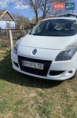 Renault Scenic  2011