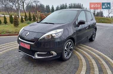 Renault Scenic  2012