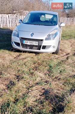 Renault Scenic  2011