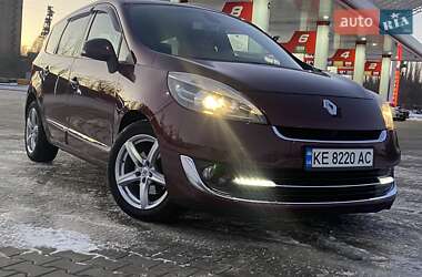 Renault Scenic  2012