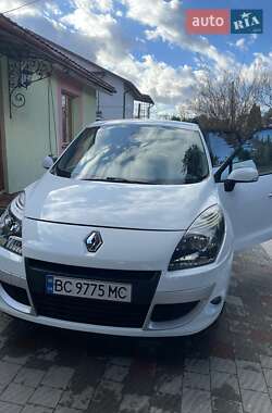 Renault Scenic  2010
