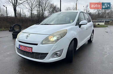 Renault Scenic  2010
