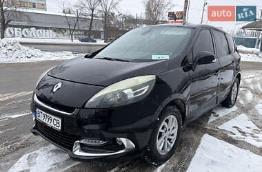 Renault Scenic  2012