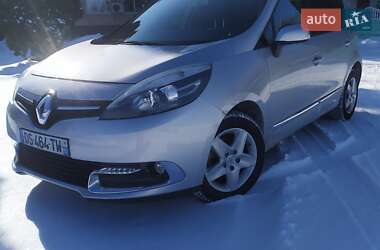 Renault Scenic  2015