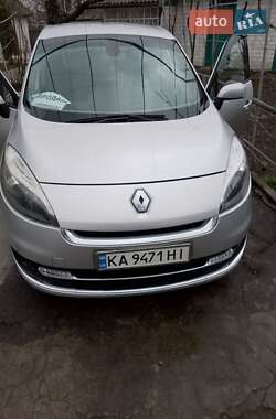 Renault Scenic  2012
