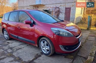 Renault Scenic  2012