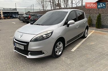 Renault Scenic  2012