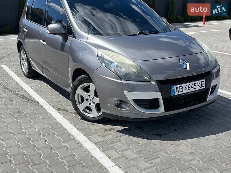 Renault Scenic 2011