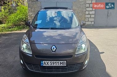 Renault Scenic  2010