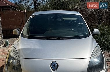 Renault Scenic  2010