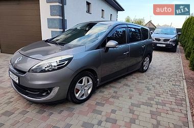 Renault Scenic  2012