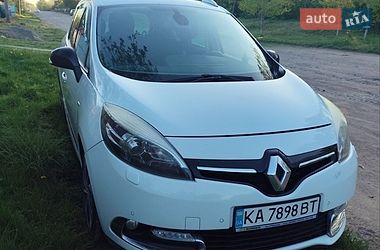Renault Scenic  2015