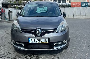 Renault Scenic  2015