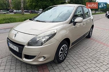 Renault Scenic  2010