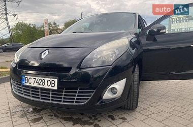 Renault Scenic  2011
