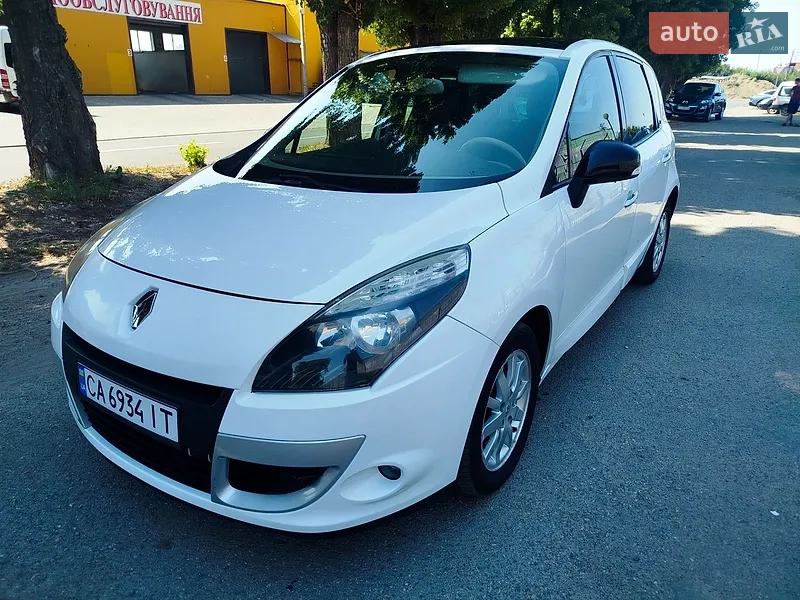 Renault Scenic 2011
