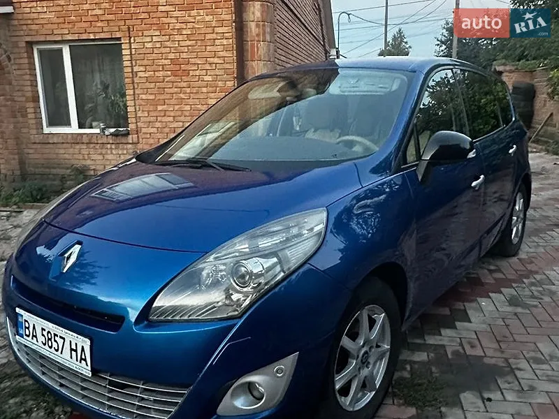 Renault Scenic 2011