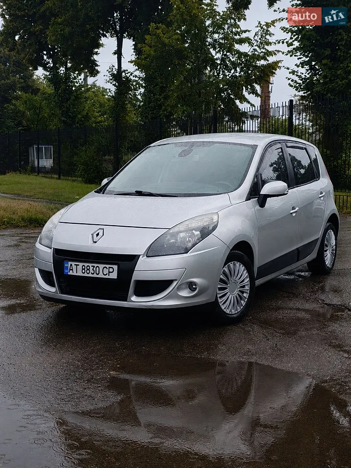 2010 Renault Scenic - мініатюра 2