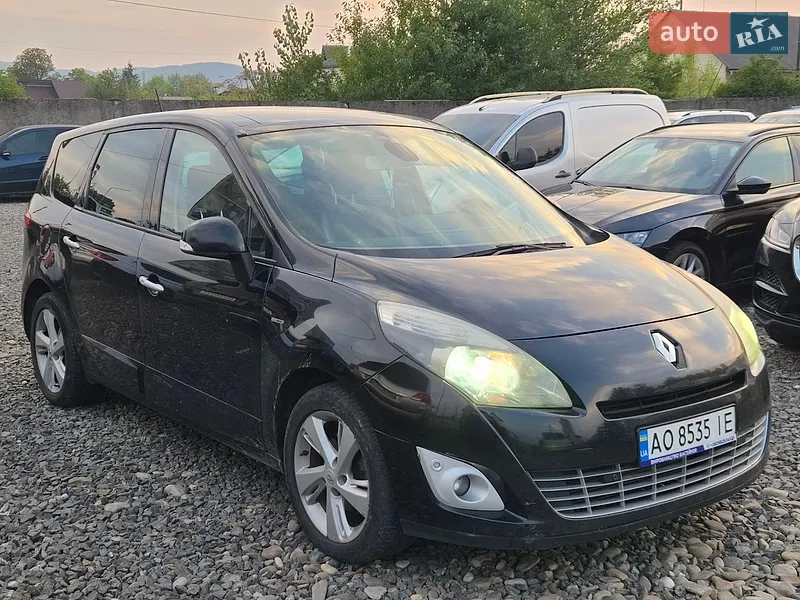 Renault Scenic 2011