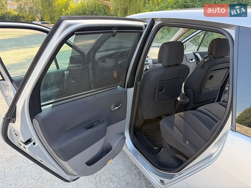 Минивэн Renault Scenic 2007 в Звягеле фото 37 Минивэн Renault Scenic 2007 в Звягеле