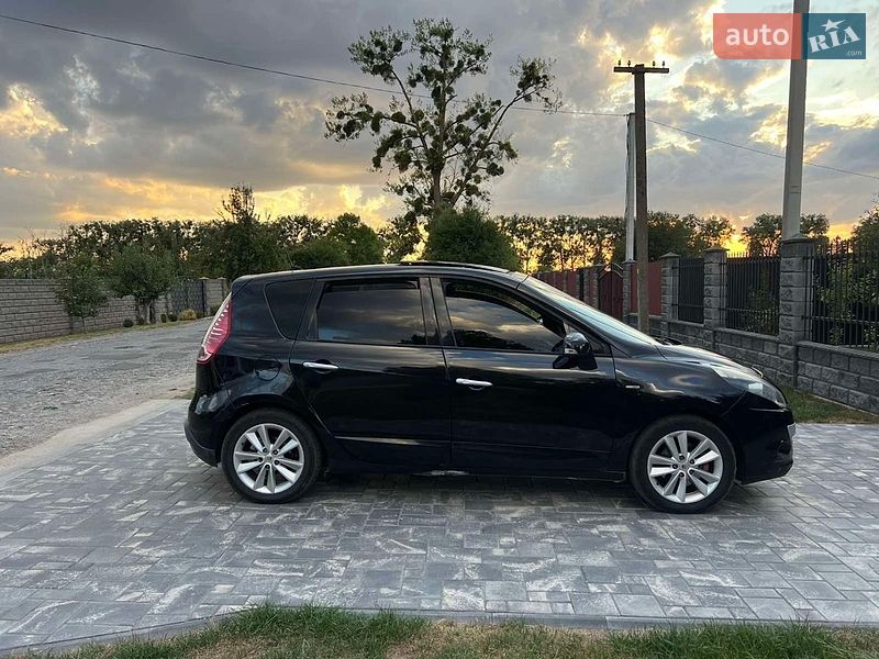 Минивэн Renault Scenic 2011 в Славуте