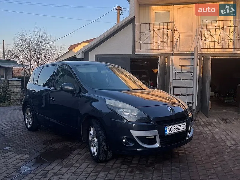 Renault Scenic 2011