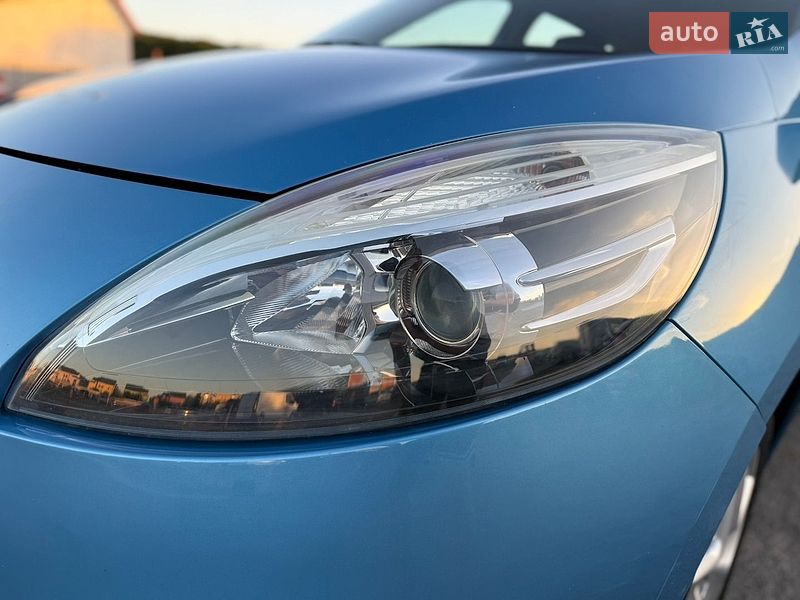 Минивэн Renault Scenic 2012 в Виннице