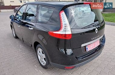 Мінівен Renault Scenic 2010 в Луцьку