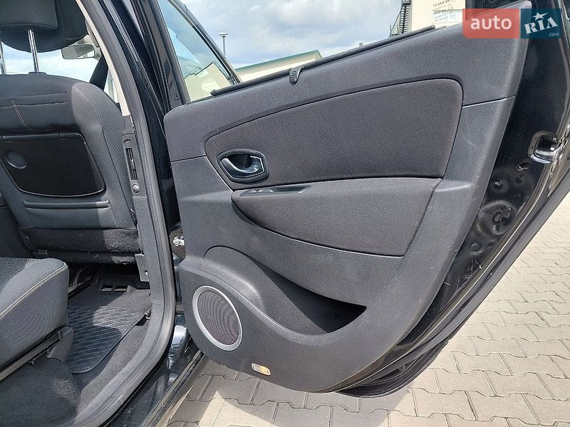 Мінівен Renault Scenic 2010 в Луцьку