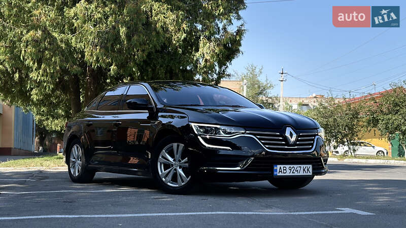 Седан Renault SM6