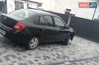 Renault Symbol  2011