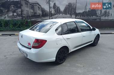 Renault Symbol  2011