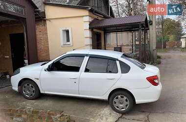 Renault Symbol  2010