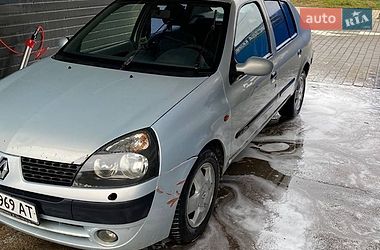 Renault Symbol  2002