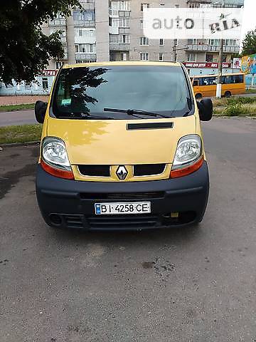 Renault Trafic 2003 року