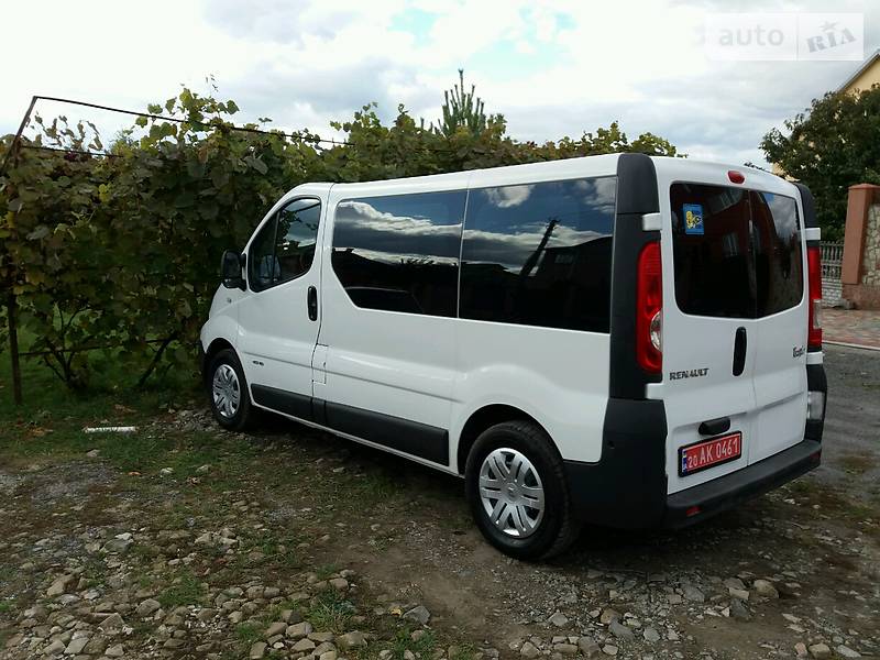 Renault Trafic 2010 року