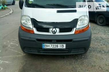 Renault Trafic  2005