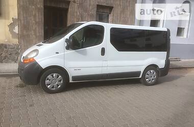 Renault Trafic  2004