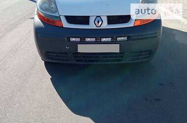 Renault Trafic  2005