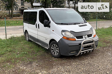 Renault Trafic  2004