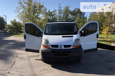 Renault Trafic  2006