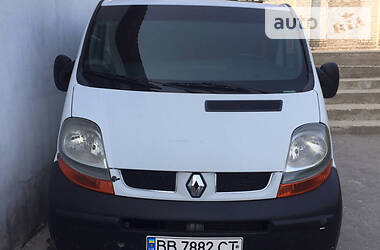 Renault Trafic  2003