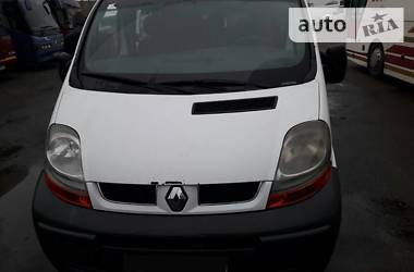 Renault Trafic  2003