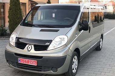 Renault Trafic  2012