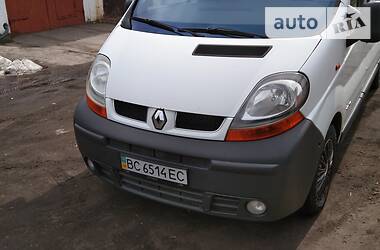 Renault Trafic  2004