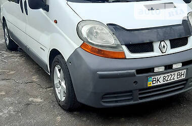 Renault Trafic  2003