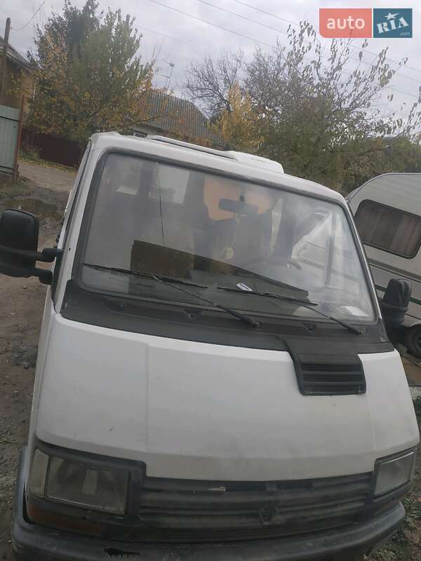 Универсал Renault Trafic