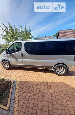 Renault Trafic  2011