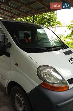 Renault Trafic  2004